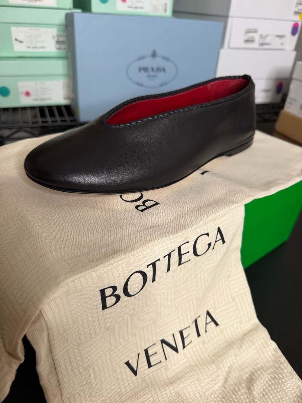 Bottega Veneta Rosa Ballet Flats Black Leather Red Interior BNIB $1,050 Retail